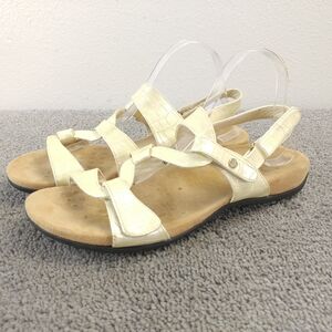 Vionic Comfort Sandals Womens Size 10 Slingback Cream Color Shoes